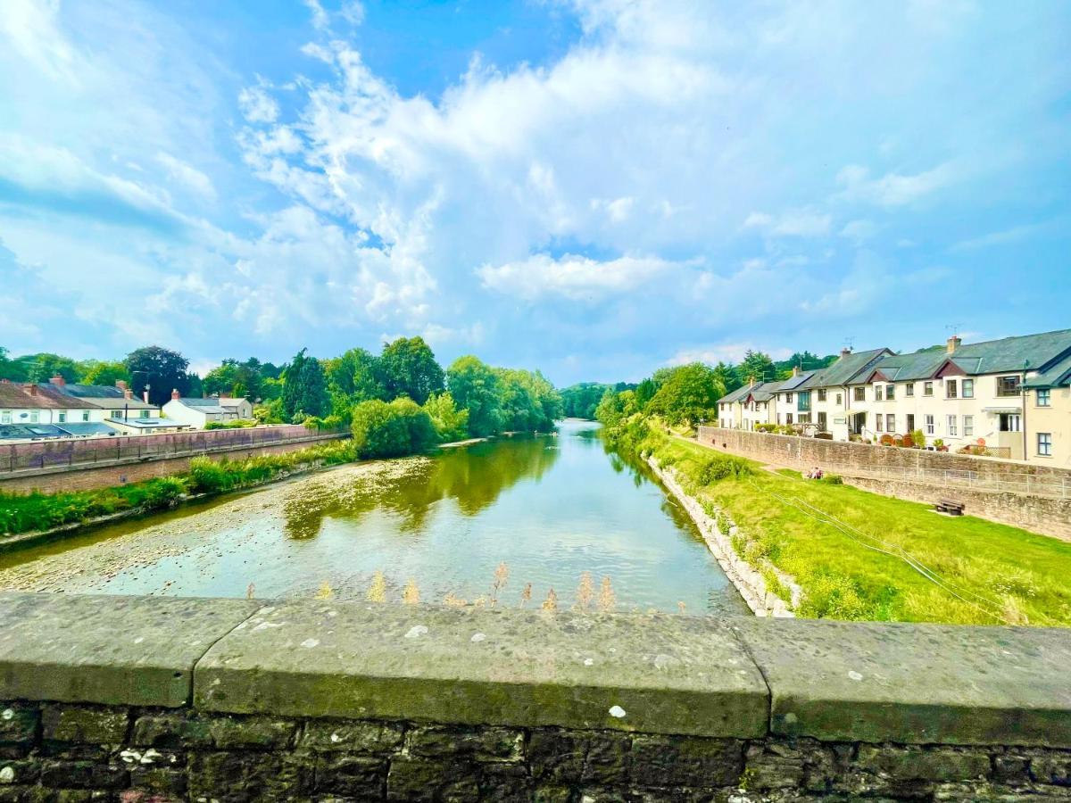 Penderi House Usk With Cymru Holidays 외부 사진